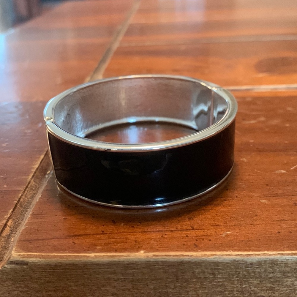 Stella and dot black bangle